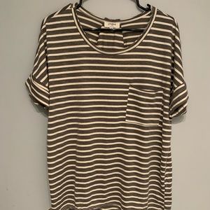 Umgee USA Striped Tunic T-shirt Size L  Gray White